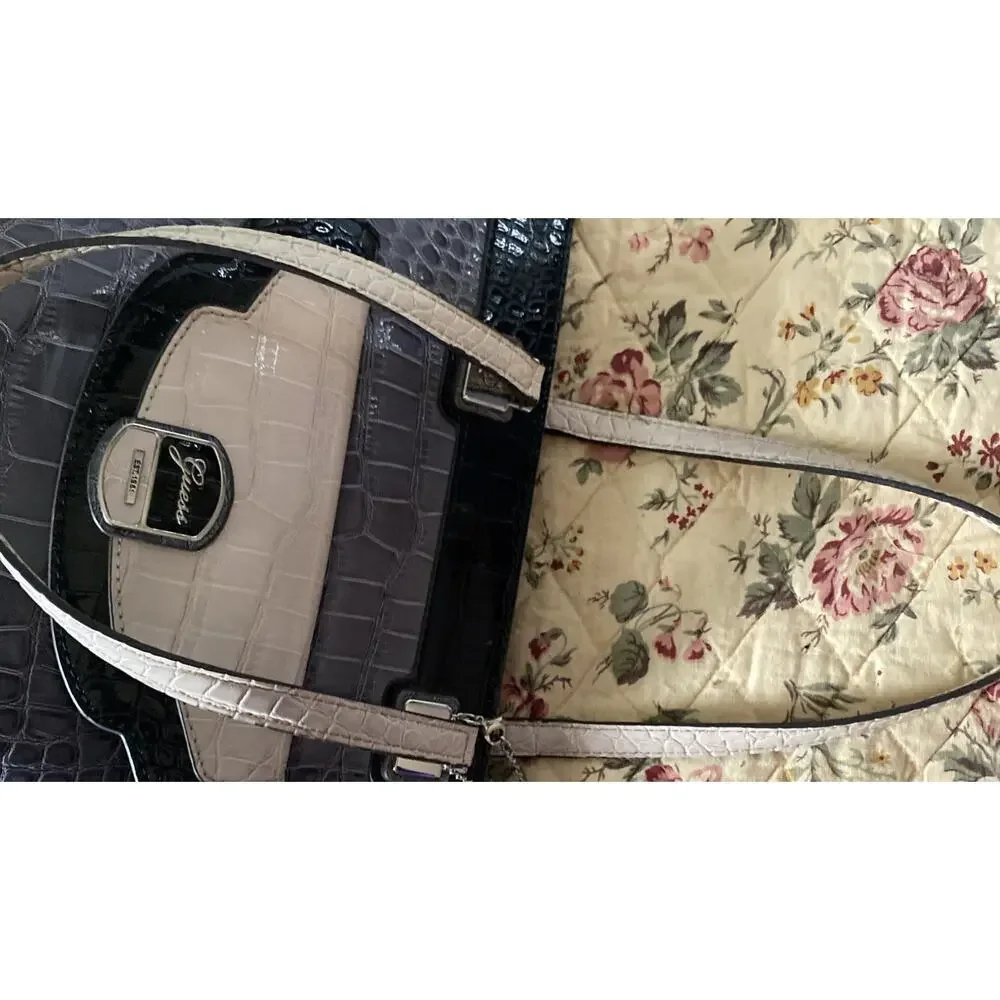 Guess Y2k VTG Womens Shoulder Bag Croc Effect Faux Leather Zip Closure Pockets - Picture 10 of 16